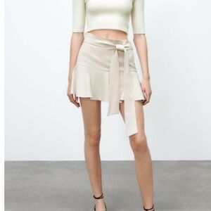 NWT Zara cream tie waist skort XS